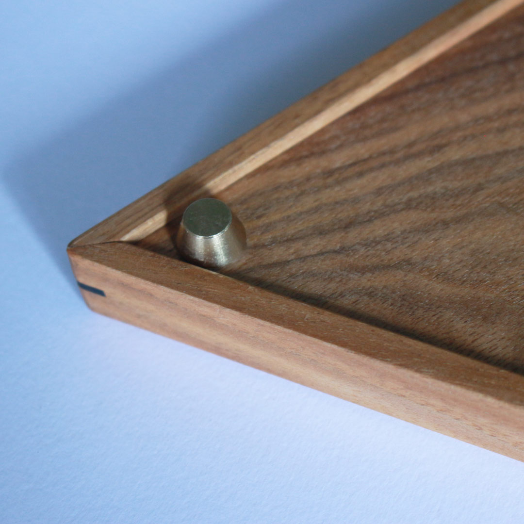 tray-triangle